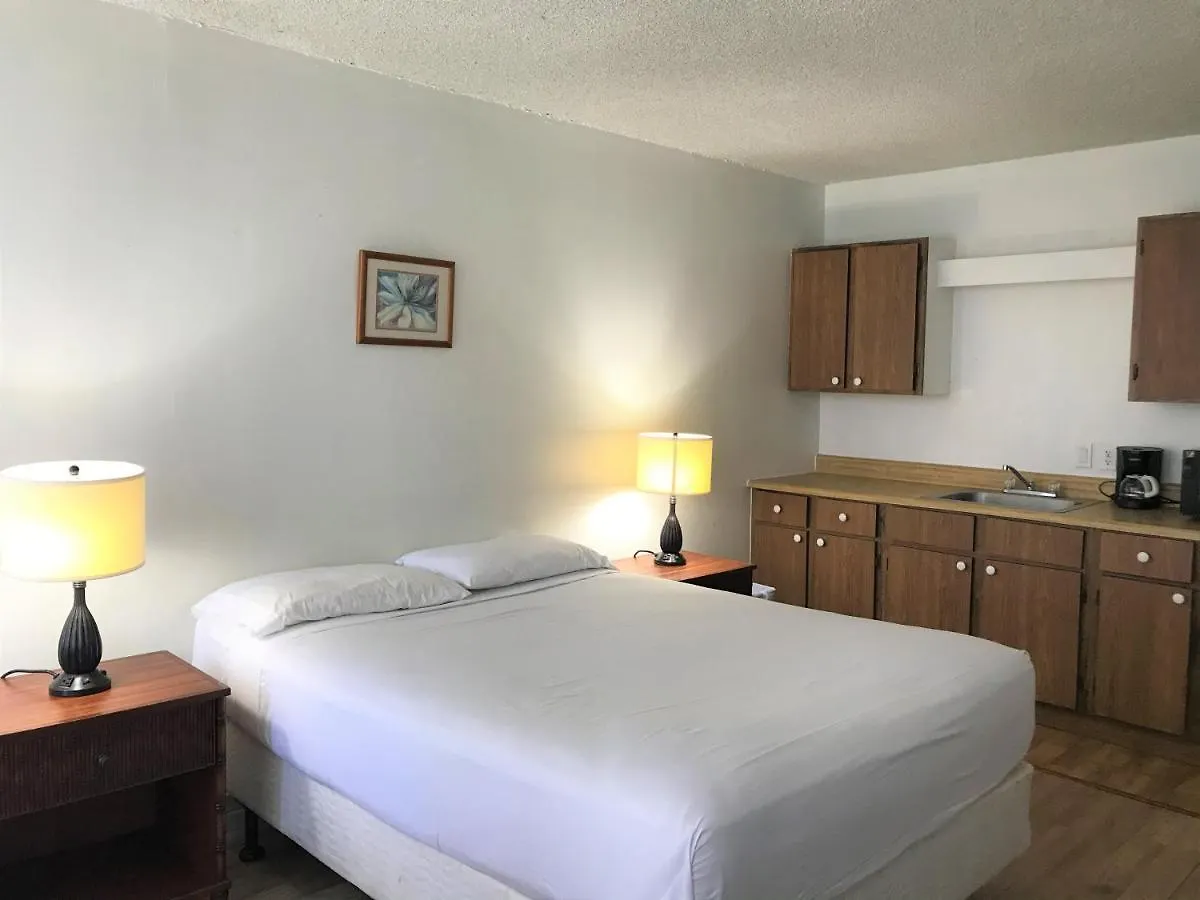Hilo Bay Hotel 2*,  United States